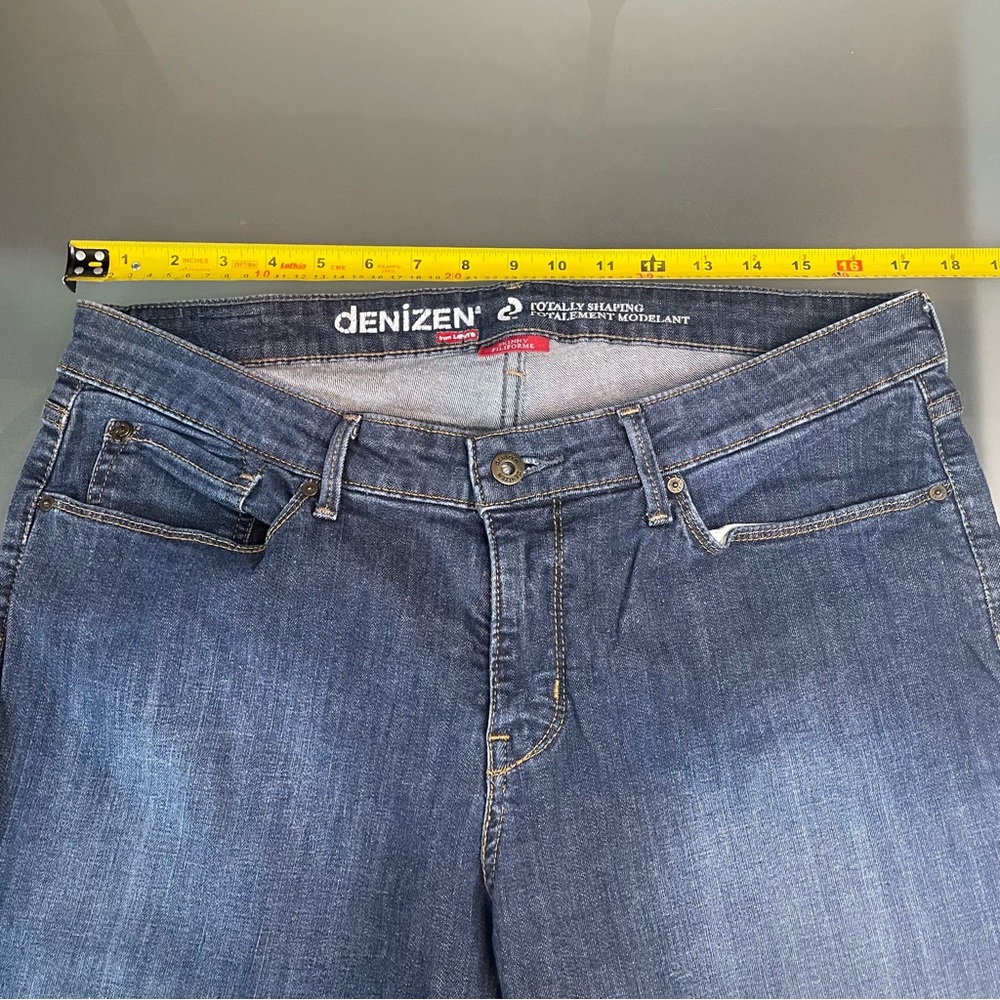 Denizen from Levi's Dark Wash Women's Skinny Jeans - Picture 6 of 11